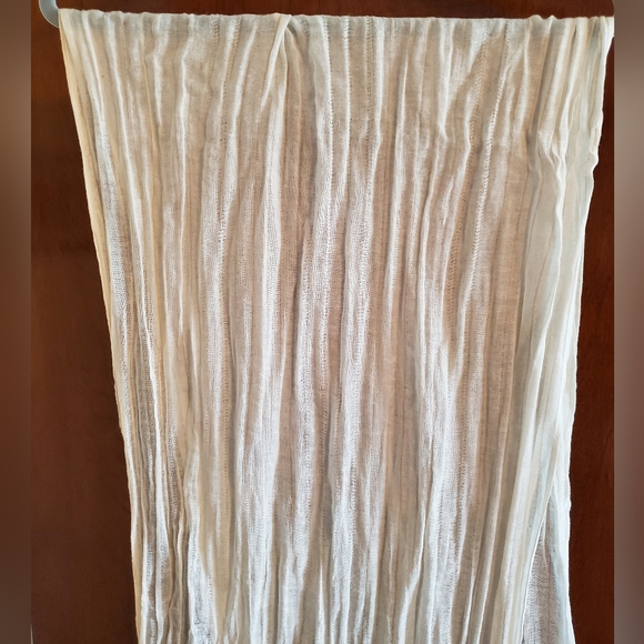 Cream lightweight Gap Scarf - Picture 3 of 5